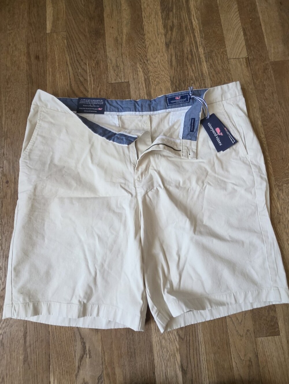 Vineyard Vines Men's Flat Front Chino Shorts in Cream